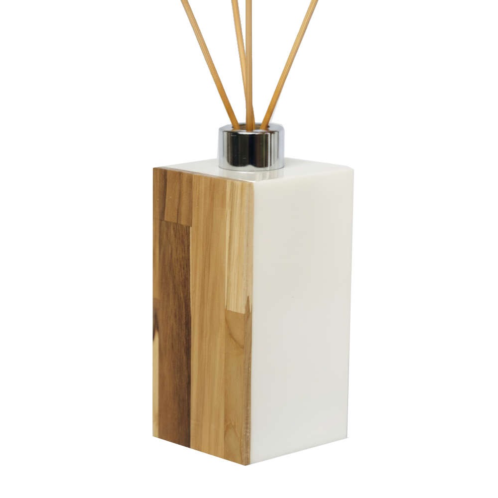 Difusor de Aromas 250ml 8x8x18,5cm By Poli