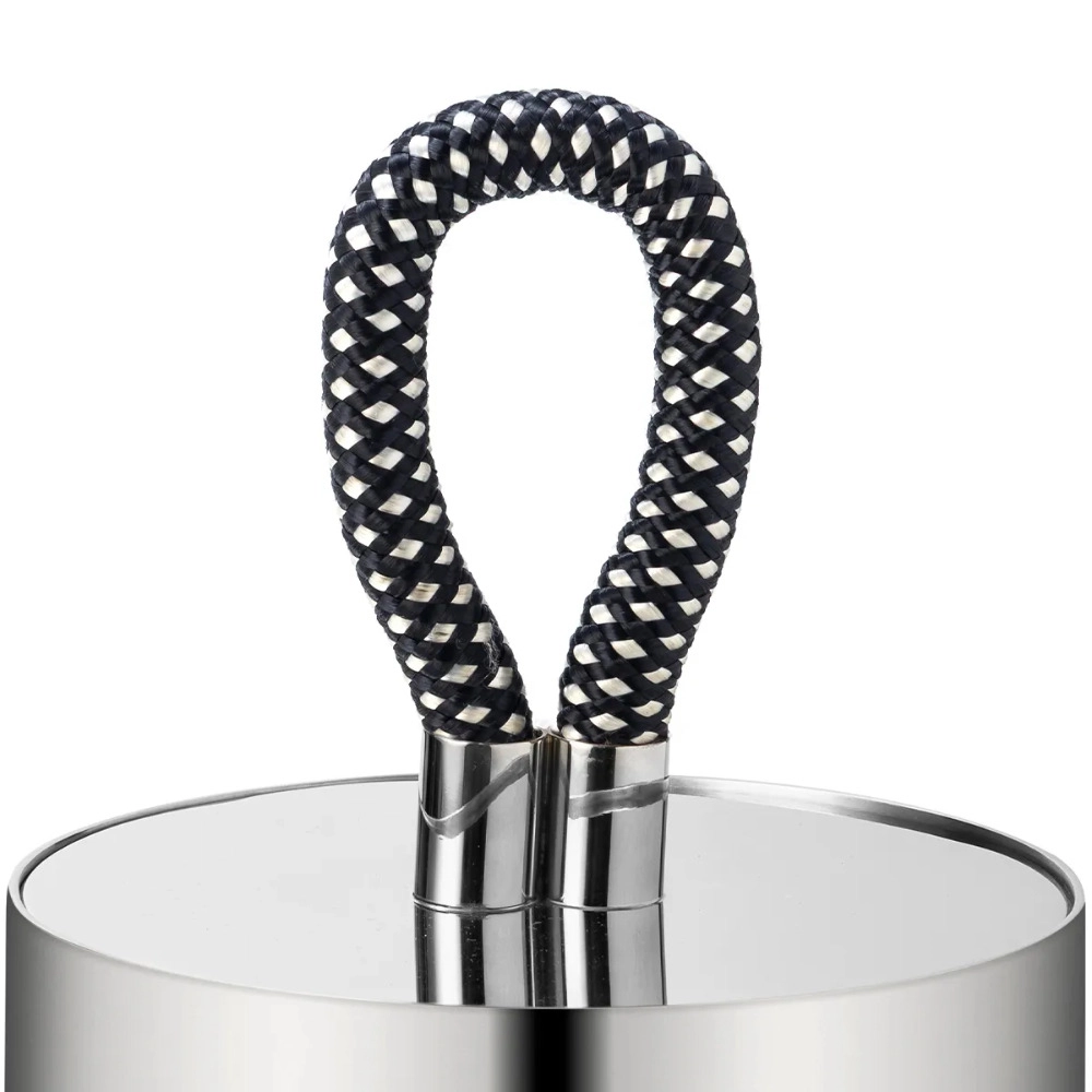 Balde Rapunzel Outdoor Com Corda Preta Balde Rapunzel Outdoor Com Corda Preta