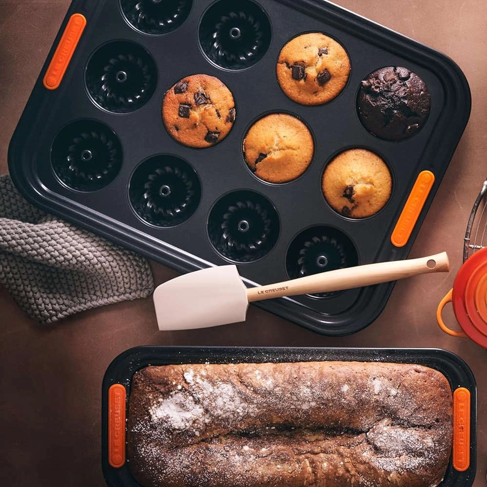 Forma Para 12 Mini Bundt Le Creuset Bakeware 40 X 30 X 3 Cm