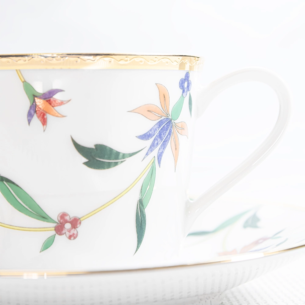 Jogo de Xícaras Para Café Com Pires Noritake Bountiful Garden - 6 Peças Jogo de Xícaras Para Café Com Pires Noritake Bountiful Garden - 6 Peças