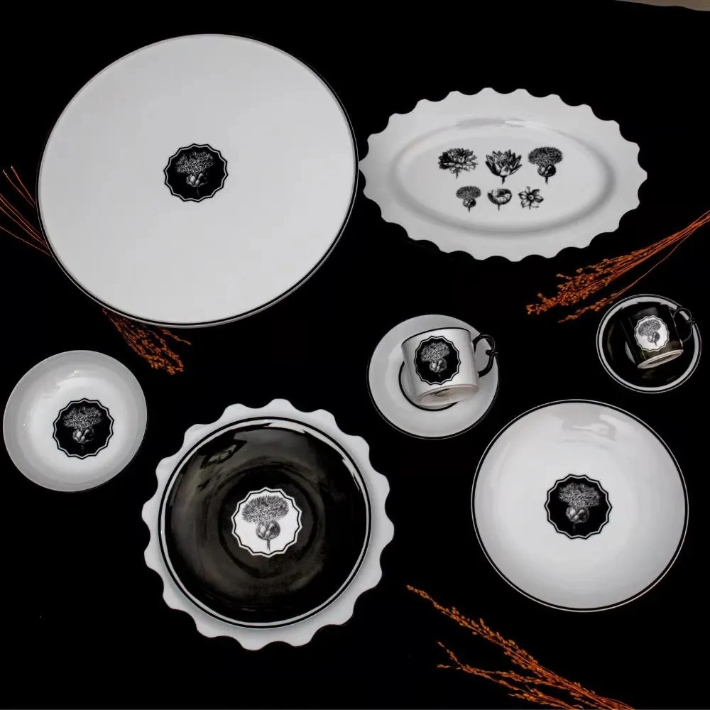 Travessa Oval Pequena Herbariae - Vista Alegre Travessa Oval Pequena Herbariae - Vista Alegre