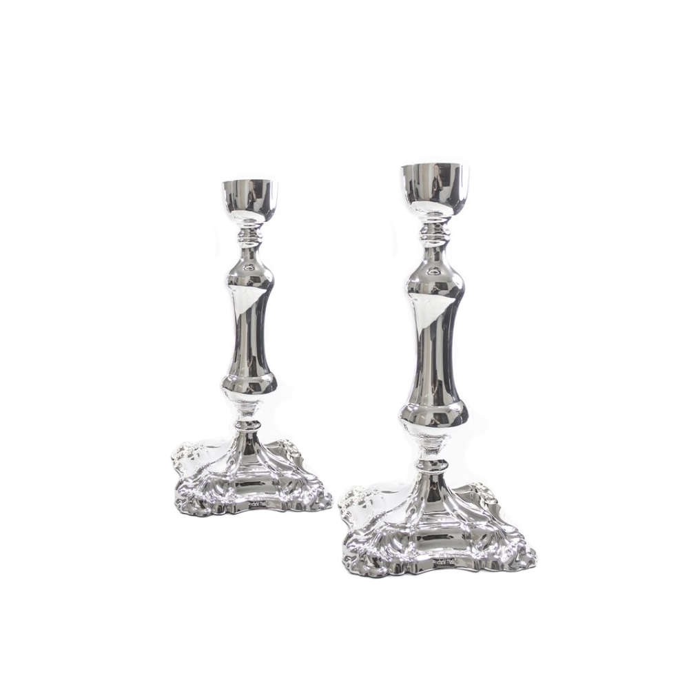 Par de Casticais Com Pe Trabalhado Shefield Plate 38 Cm