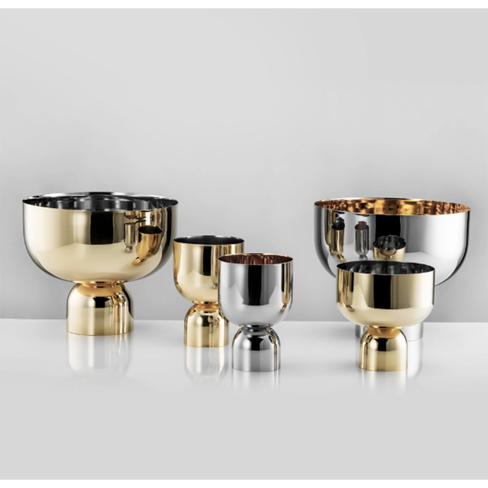 Cachepot Riva Boreal Pequeno Ouro 24 K Cachepot Riva Boreal Pequeno Ouro 24 K