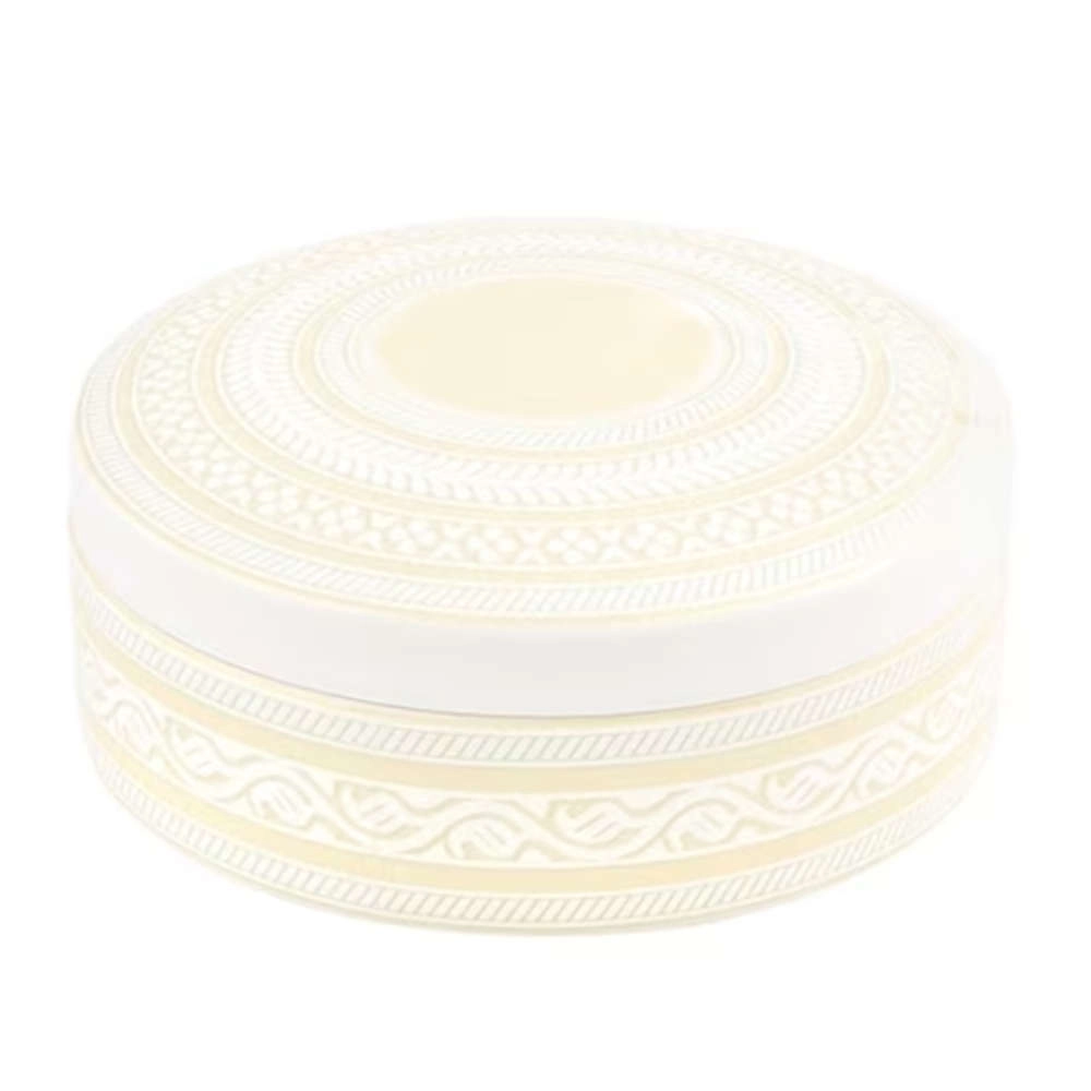 Caixa Redonda Vista Alegre Ivory 4,5 X 10 Cm Caixa Redonda Vista Alegre Ivory 4,5 X 10 Cm