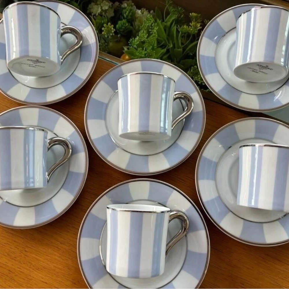 Jogo de Xicaras Para Cha Com Pires Bernardaud Galerie Royale Wallis Blue Jogo de Xicaras Para Cha Com Pires Bernardaud Galerie Royale Wallis Blue