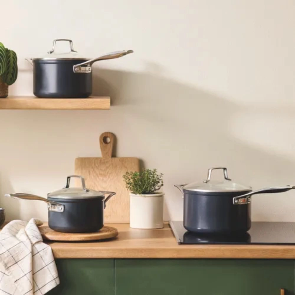 Molheira Com Alca Non-stick Ceramic Essential Molheira Com Alca Non-stick Ceramic Essential