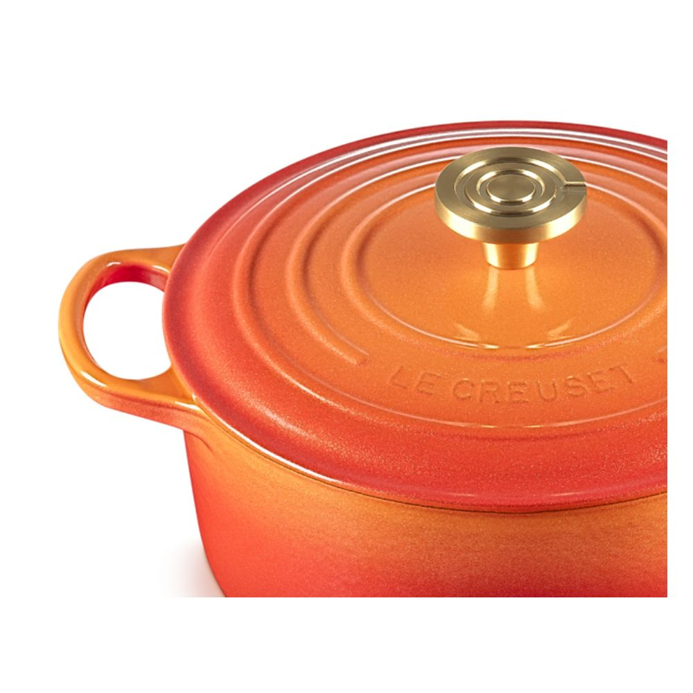 Panela Redonda Le Creuset Signature 18 Cm - Pegador Dourado Panela Redonda Le Creuset Signature 18 Cm - Pegador Dourado