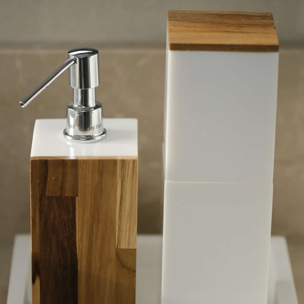 Saboneteira Liquida Basica Quadrada By Poli